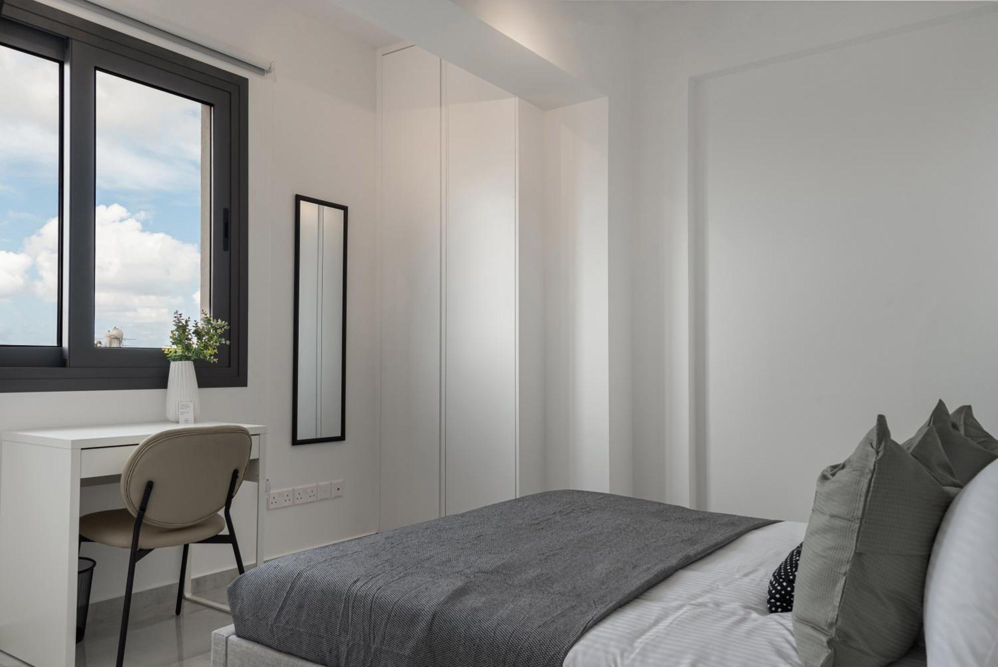 Apartament Phaedrus Living Noir